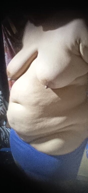 Full leaked Anouk busty private photo