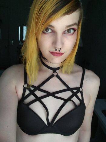 Full leaked Anri singer private photo