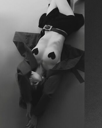 Full leaked Anshia flower page private photo