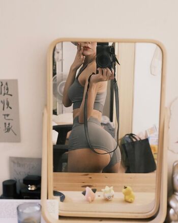 Full leaked Anshia flower page private photo