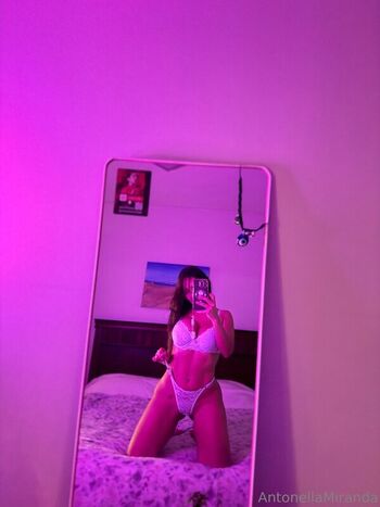 Full leaked Antonella miranda page private photo