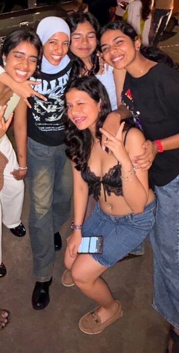 Full leaked Anushka das private photo