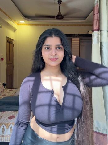 Full leaked Anushka deokate page private photo