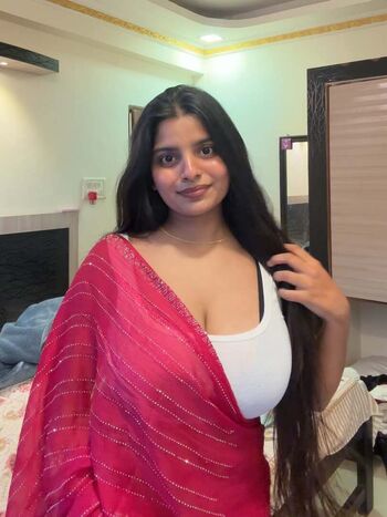 Full leaked Anushkadiariess private photo