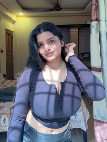 Full leaked Anushkadiariess private photo