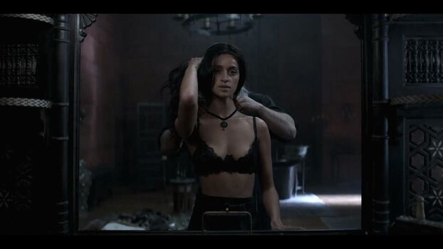 Full leaked Anya chalotra private photo
