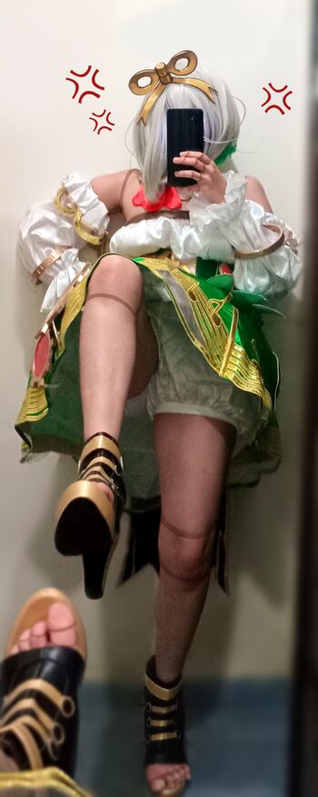 Full leaked Anyacchi private photo