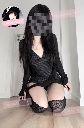 Full leaked Anyatsunava page private photo
