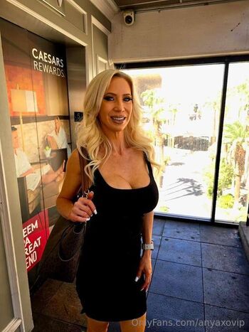 Full leaked Anyaxo vip private photo