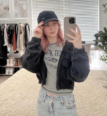 Full leaked Anyaxxmisty private photo