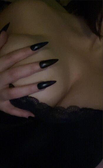 Full leaked Aphrodite private photo