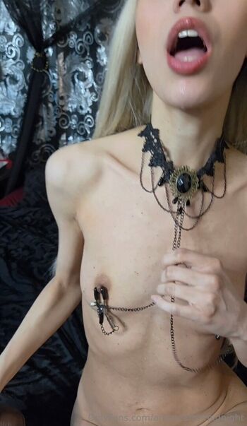 Full leaked April vixxi private photo