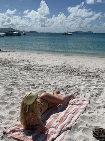 Full leaked April wade private photo