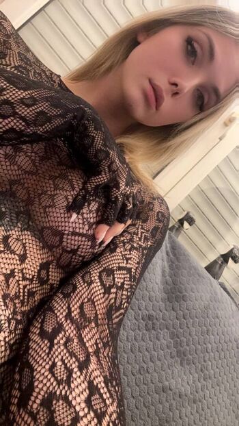 Full leaked Aprildavis private photo
