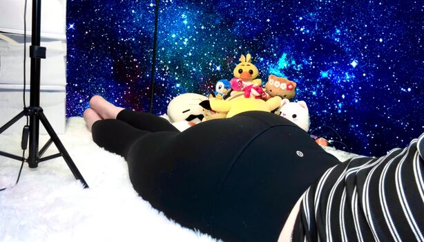 Full leaked Aprilmaple private photo