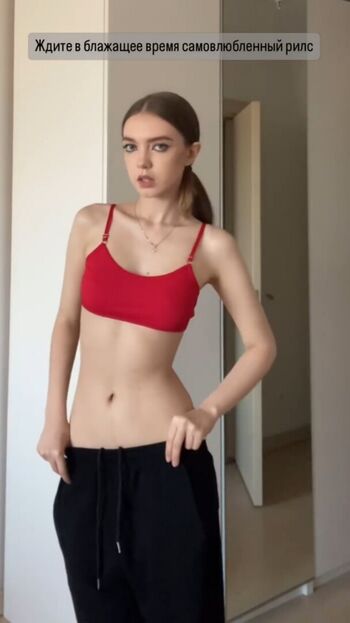 Full leaked Aprilmoon private photo