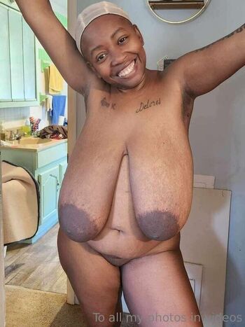 Full leaked Apron bellies private photo