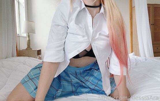 Full leaked Araalessia private photo