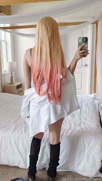 Full leaked Araalessia private photo