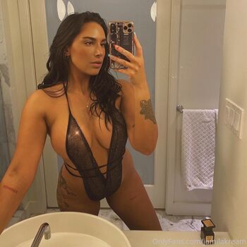 Full leaked Arabic princess private photo