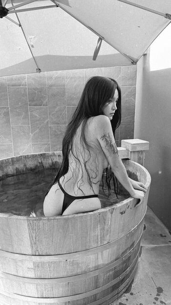 Full leaked Aradaeyeee private photo