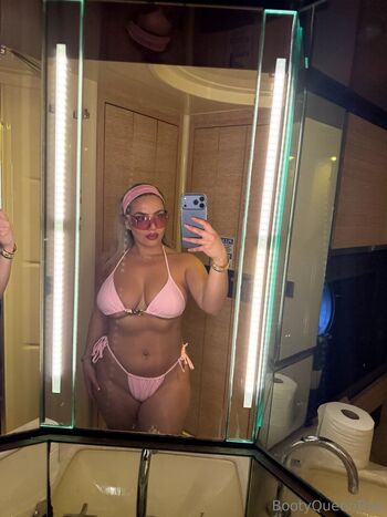 Full leaked Araqueenbae private photo