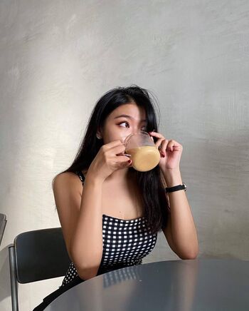 Full leaked Arathehotwife private photo