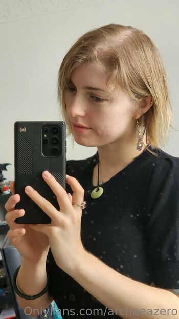 Full leaked Archaeazero private photo