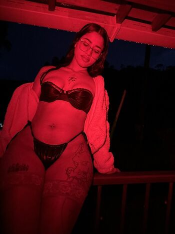 Full leaked Arely pea private photo