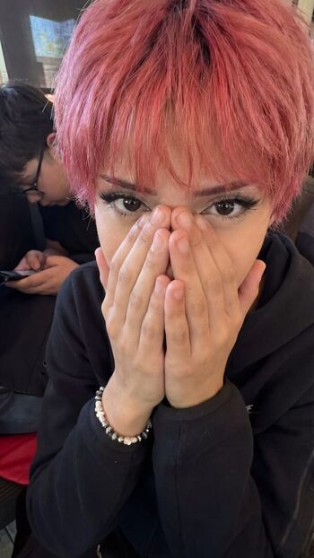 Full leaked Ari rose private photo