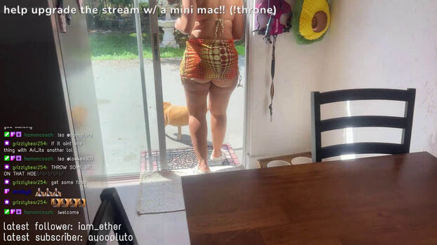 Full leaked Ari v private photo