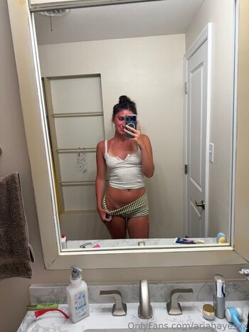 Full leaked Aria hayes private photo