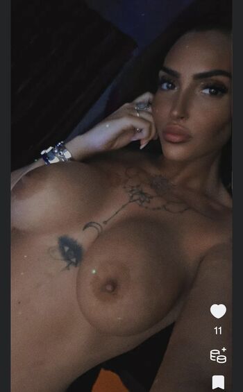 Full leaked Arianaaa private photo