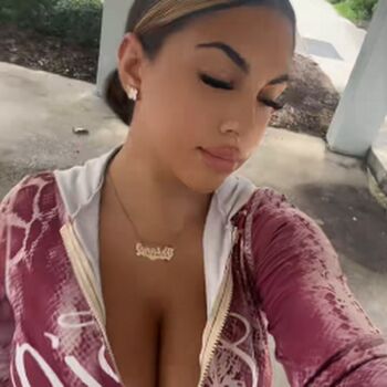 Full leaked Arianamarialee private photo