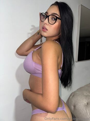 Full leaked Arianavargas private photo