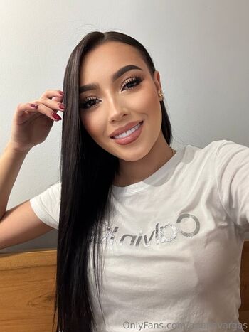 Full leaked Arianavargas private photo
