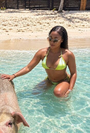 Full leaked Ariane andrew private photo