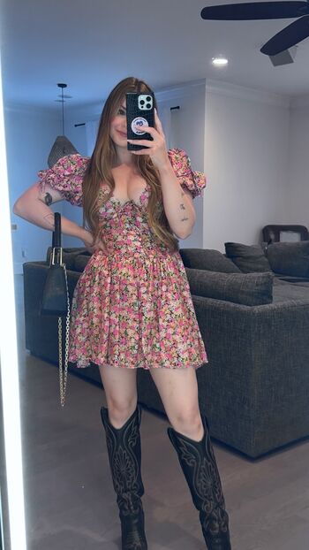 Full leaked Ariel winter page private photo