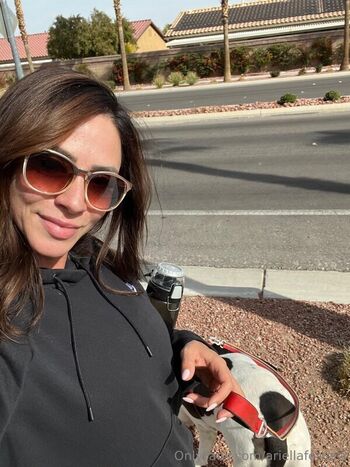 Full leaked Ariella ferrera page private photo