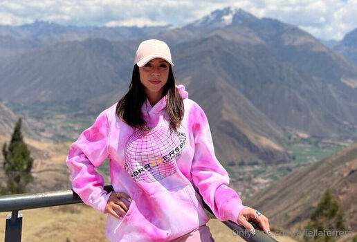 Full leaked Ariella ferrera page private photo