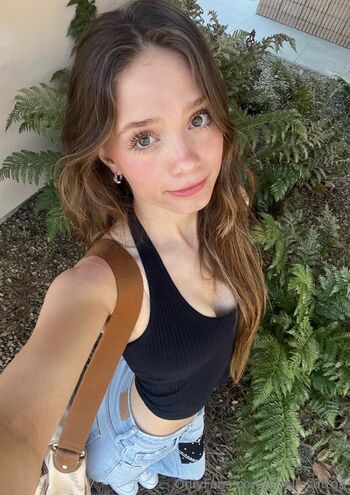 Full leaked Ariellesutton page private photo
