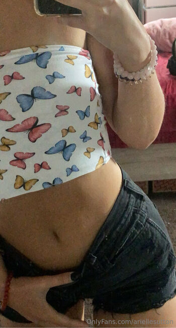 Full leaked Ariellesutton page private photo