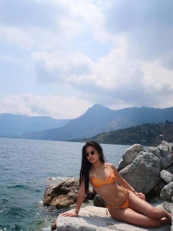 Full leaked Arienne monteclar private photo