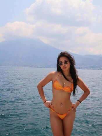 Full leaked Arienne monteclar private photo
