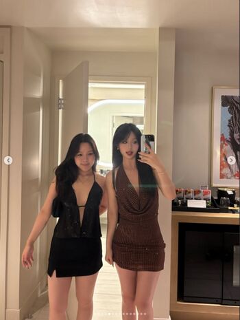 Full leaked Arii iz page private photo