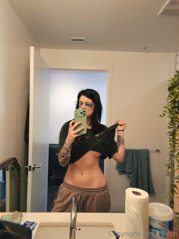 Full leaked Arryn zech private photo