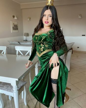 Full leaked Arual bloom page private photo