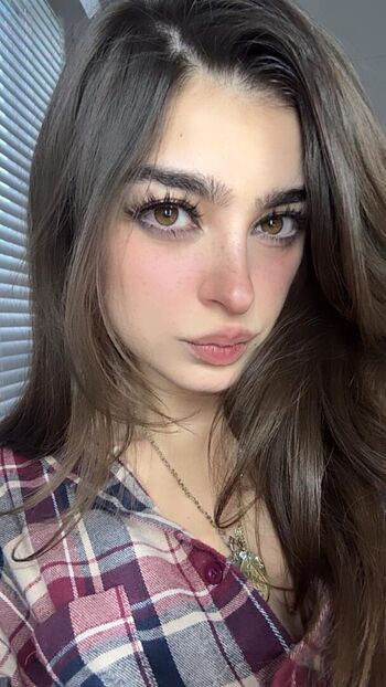 Full leaked Aruuu private photo