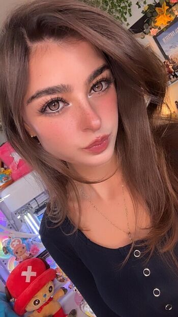 Full leaked Aruuu private photo