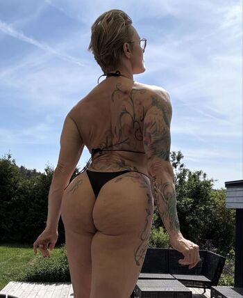 Full leaked Asa dzoic private photo